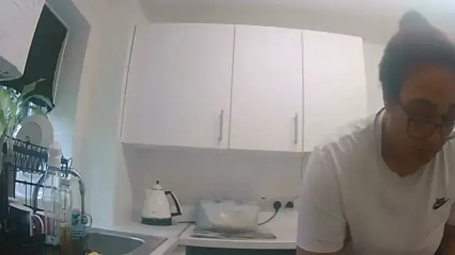 vanilla_chocolate23 from StripChat