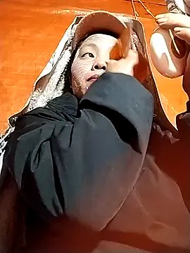 venu00 from StripChat