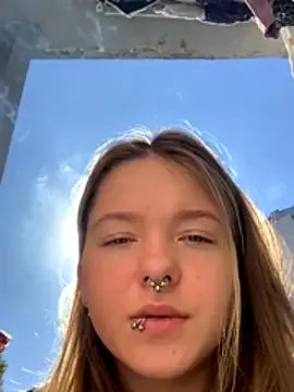 VesnaCrystal from StripChat