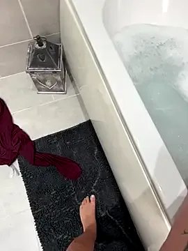 Victoria6989 from StripChat