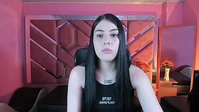 Victoria_14 from StripChat