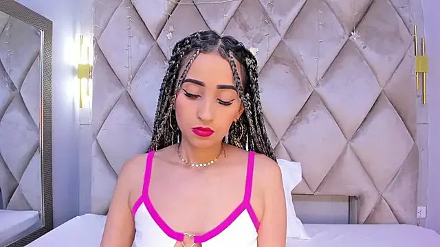 violett_rabbit_ from StripChat