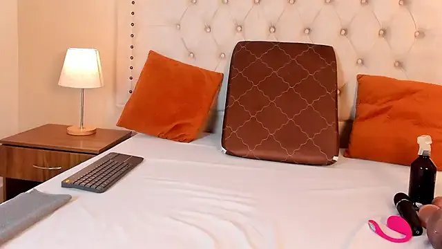 vivi_ruby from StripChat