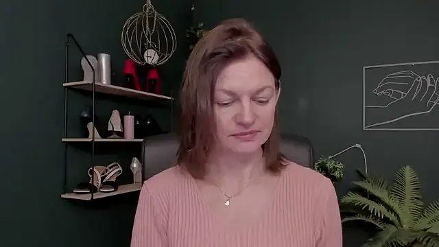 VivianWILD on StripChat 