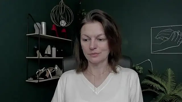 VivianWILD on StripChat 