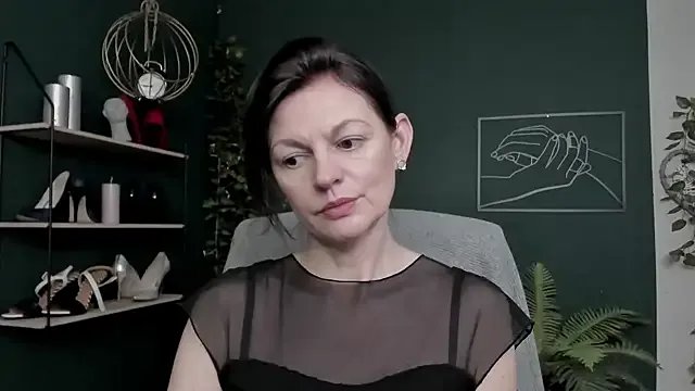 VivianWILD on StripChat 