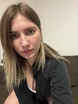 ViviVIsion on StripChat 