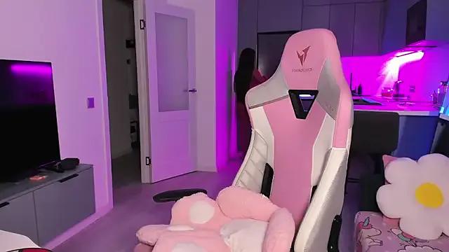 Wow_lovie from StripChat