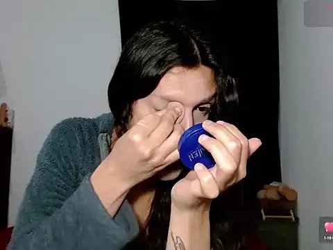 x_isabella_x from StripChat