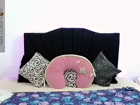 x_isabella_x from StripChat