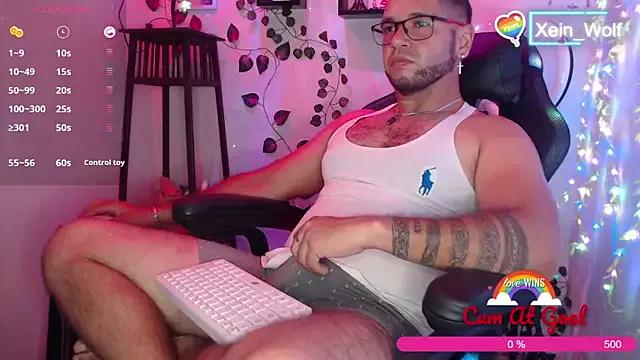 Naked Room Xein_WoIf 