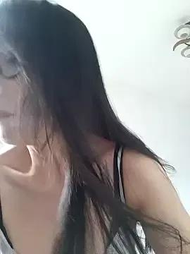 xiiuuff18 from StripChat