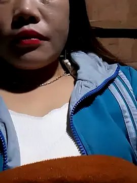 yana-zz from StripChat