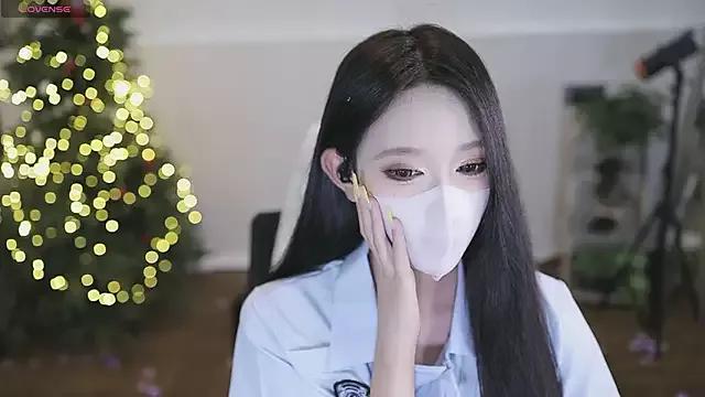 yaya_1888 from StripChat