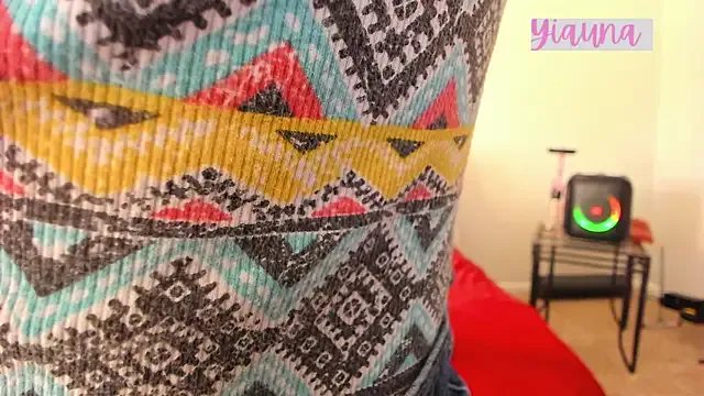 yiauana from StripChat