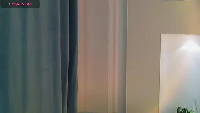 yourpersonalangel from StripChat