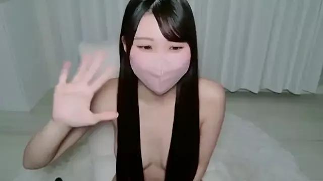 yuki_room from StripChat is Freechat
