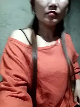 yula-bi from StripChat