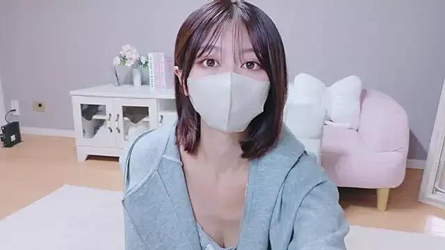 Yuna-ch from StripChat is Freechat