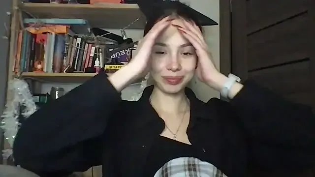 Yuna5343 from StripChat