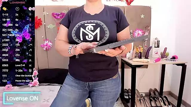Zaly_mature from StripChat is Freechat