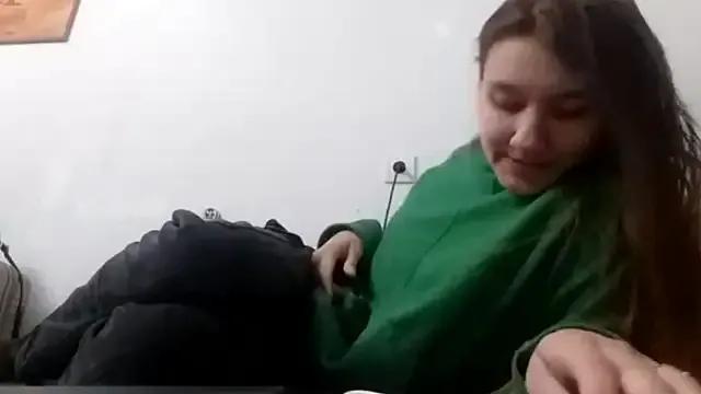 Zizi_Zuzu from StripChat