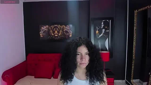 Zoee_Martins from StripChat